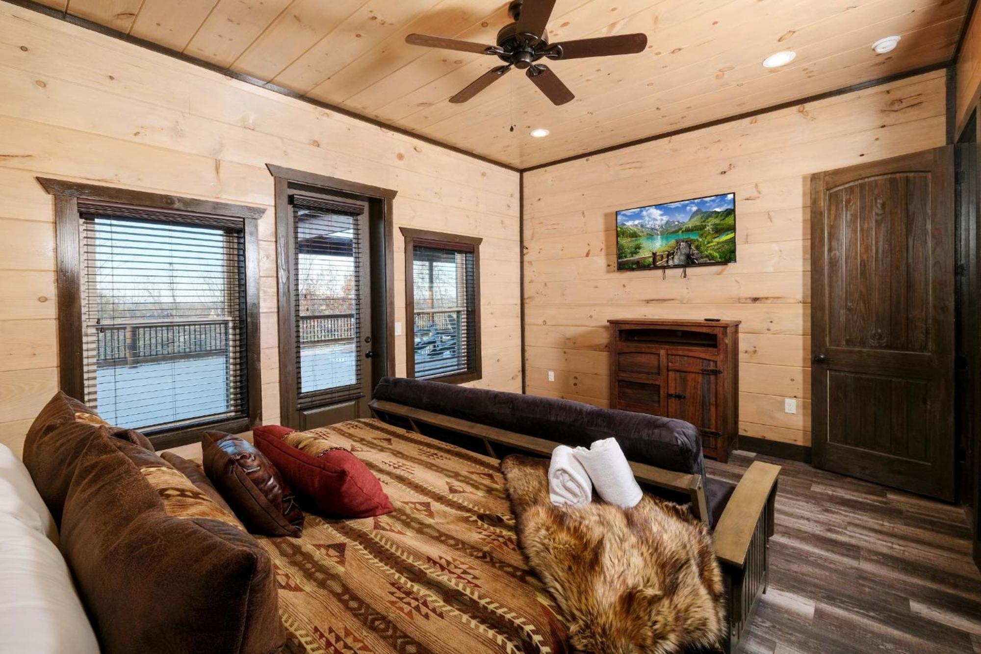Villa Swim And Gym Mansion Pigeon Forge Exterior foto